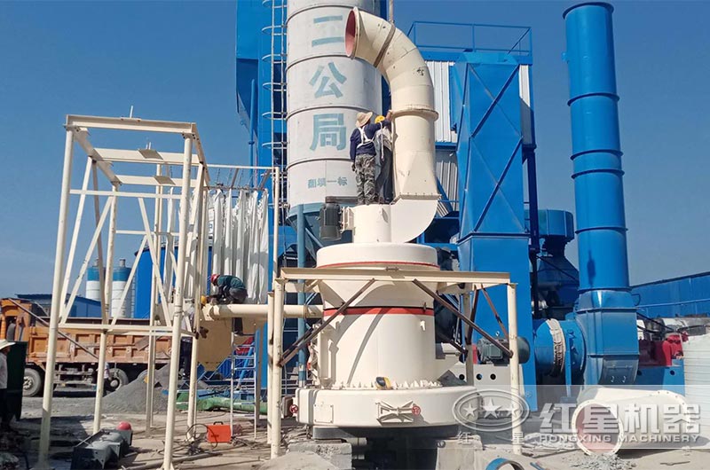 红星客户雷蒙磨粉机工作现场二 红星客户雷蒙磨粉机工作现场二