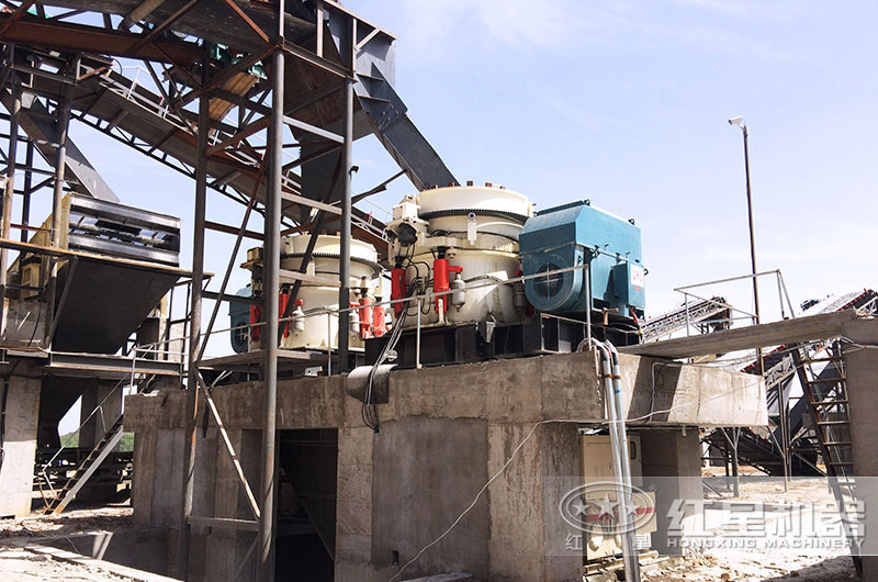 桐柏现场两台多缸液压圆锥破 桐柏现场两台多缸液压圆锥破