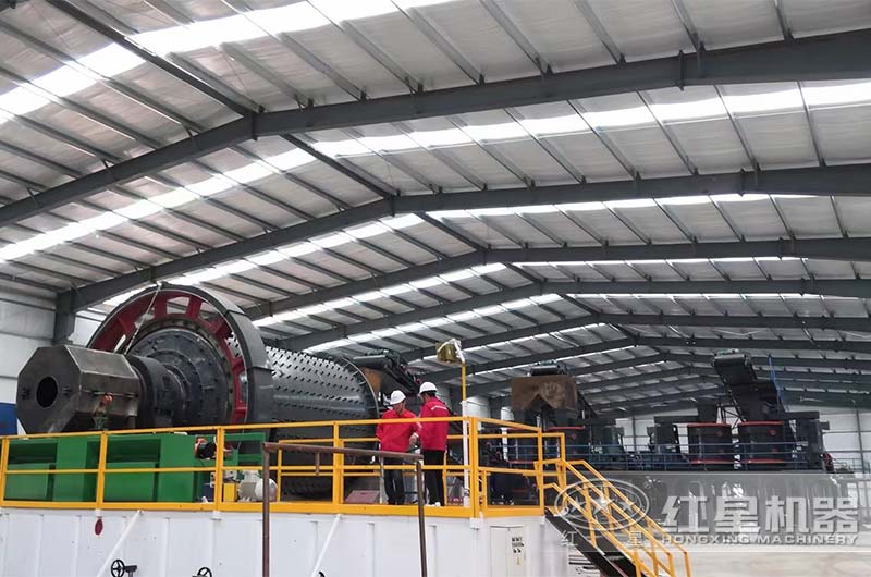 环保石灰石球磨机现场作业图 环保石灰石球磨机现场作业图