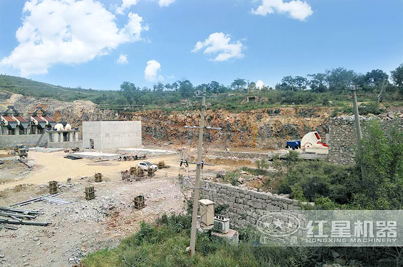 辉县石灰石破碎现场实拍 辉县石灰石破碎现场实拍