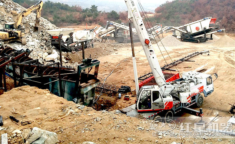 红星机器大型流动打石子机 红星机器大型流动打石子机