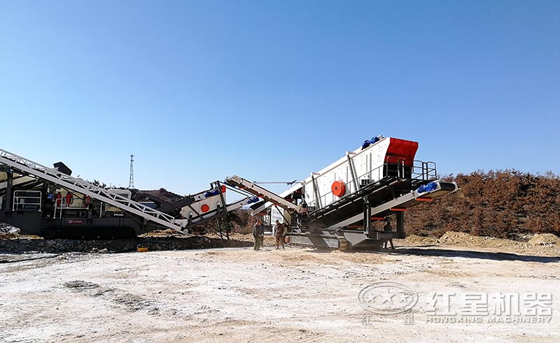 移动破碎机组合生产现场 移动破碎机组合生产现场