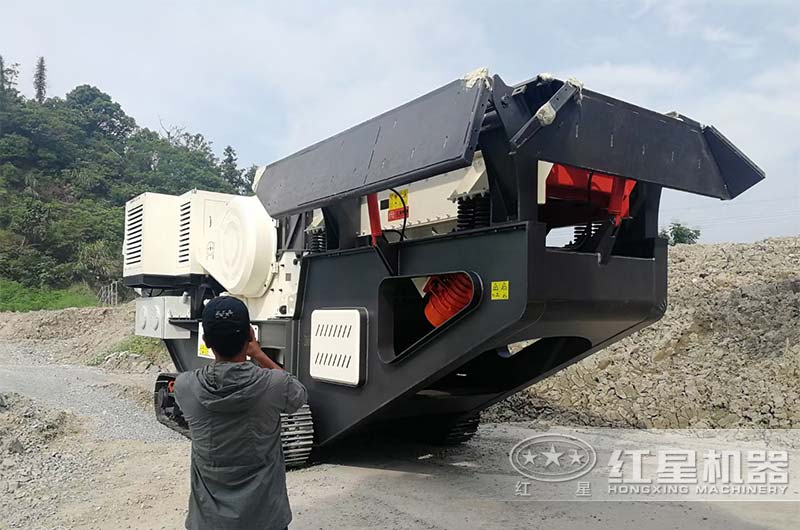 履带移动颚式破碎机 履带移动颚式破碎机