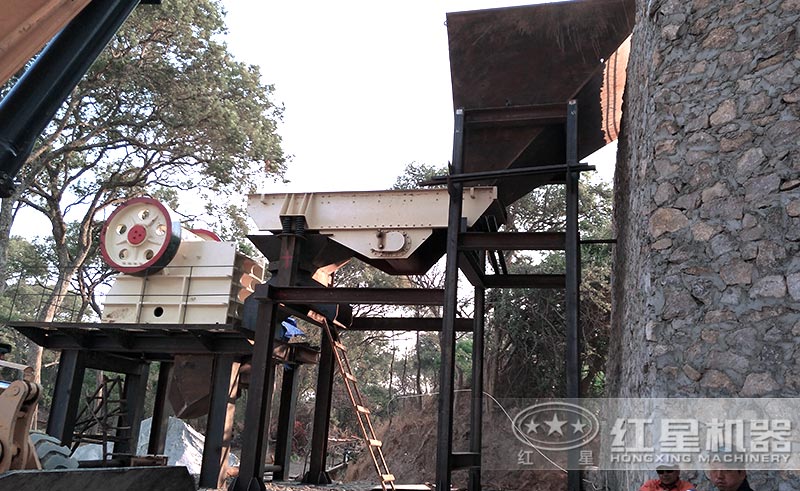 砂石生产线设备安装中 砂石生产线设备安装中