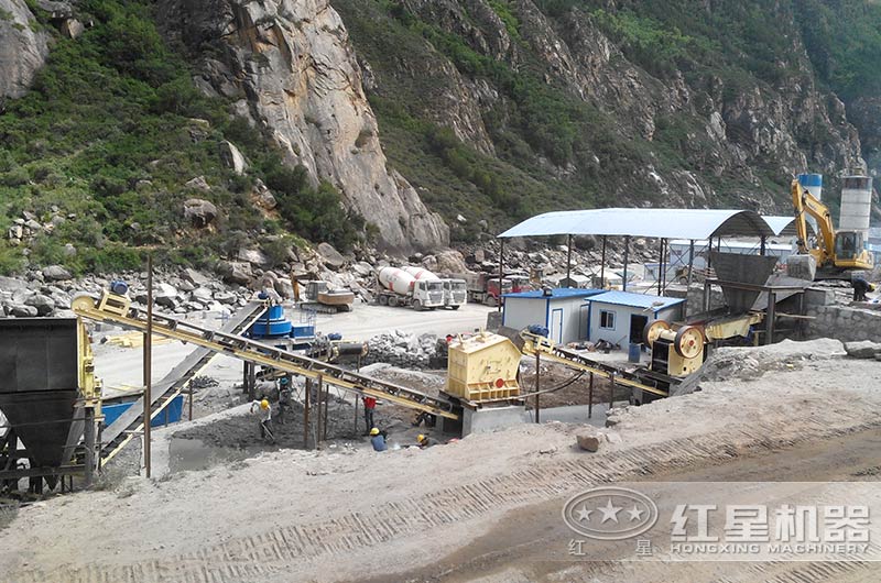 矿山破碎生产线现场 矿山破碎生产线现场