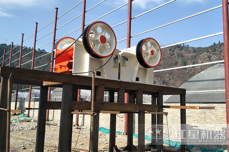 750x250颚破机用于小型砂石厂 750x250颚破机用于小型砂石厂
