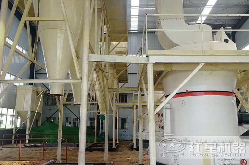 5r雷蒙磨200目制粉现场 5r雷蒙磨200目制粉现场