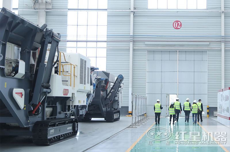 全移动鄂式破碎机 全移动鄂式破碎机