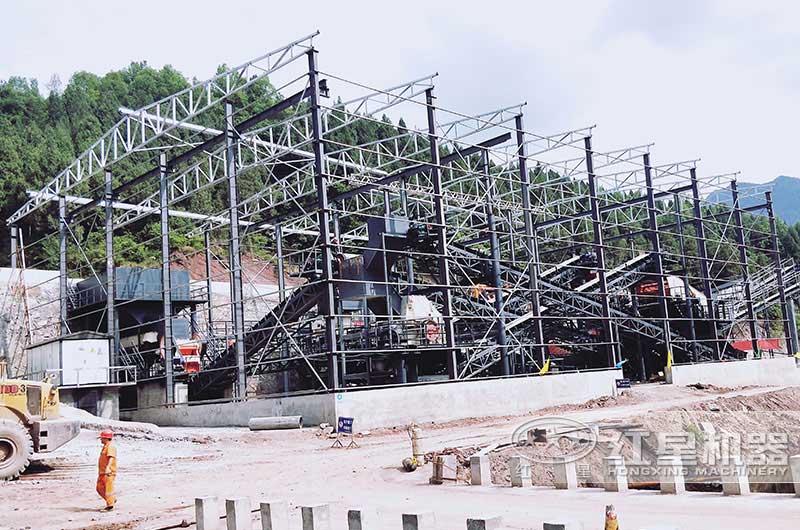 石料场碎石破碎机现场 石料场碎石破碎机现场