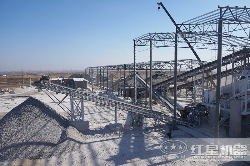 大型青石破碎制砂厂现场 大型青石破碎制砂厂现场