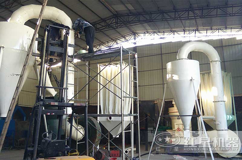 雷蒙磨粉机现场 雷蒙磨粉机现场