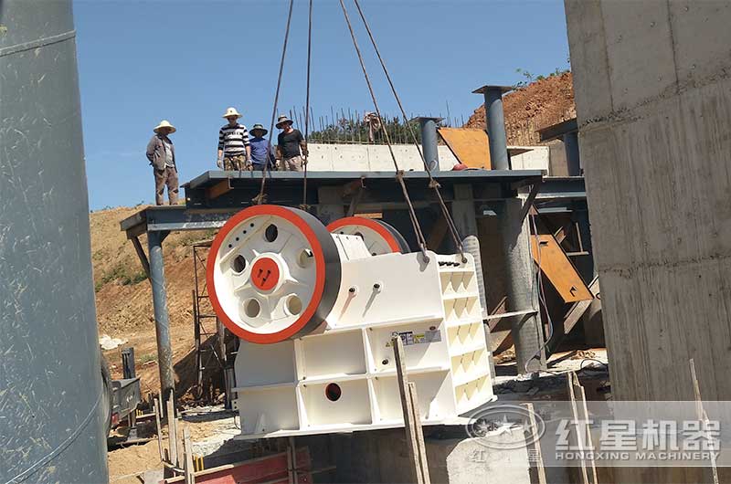 玄武岩颚式破碎机 玄武岩颚式破碎机