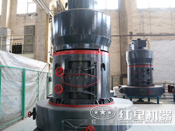 辉绿岩雷蒙磨粉机多少钱一台？