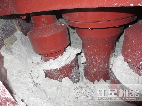 碳酸钙磨粉机内部 碳酸钙磨粉机内部