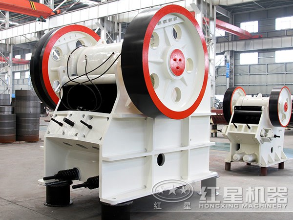 鄂式破碎机 鄂式破碎机