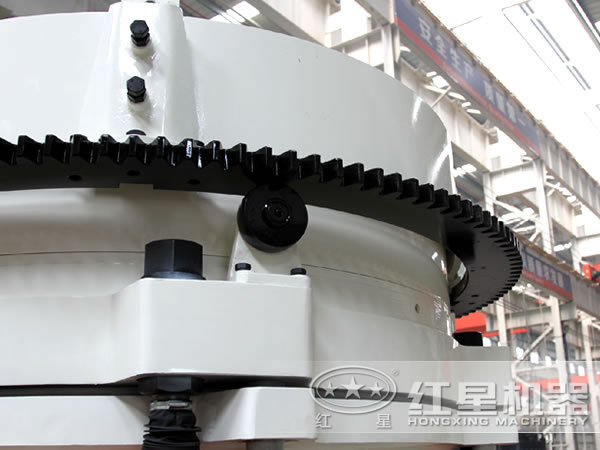 新型全液压圆锥破碎机 新型全液压圆锥破碎机