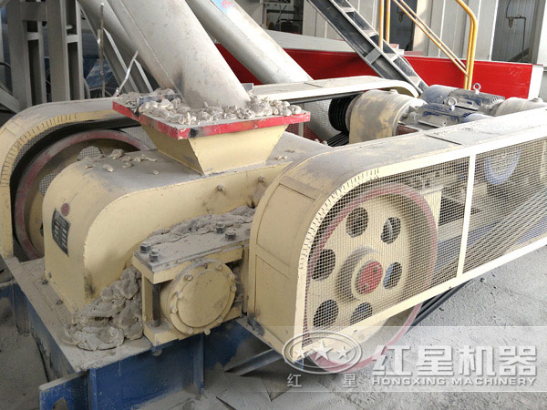 对辊式破碎机现场图片 对辊式破碎机现场图片