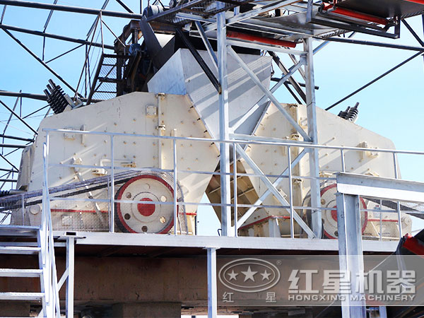 红星PF-1320反击式碎石机现场作业 红星PF-1320反击式碎石机现场作业