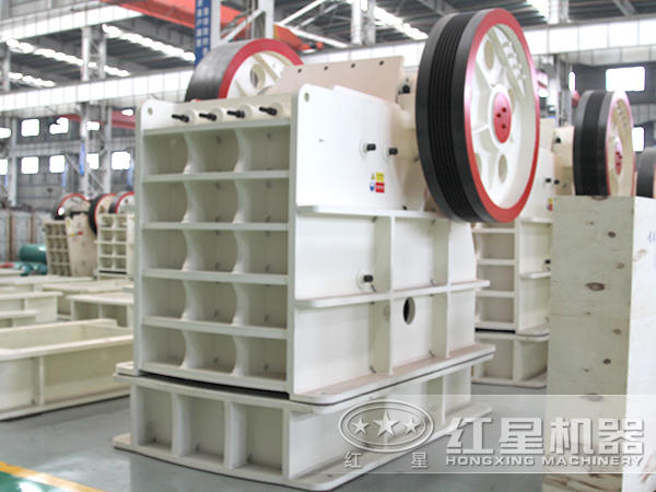 PE-900×1200颚式破碎机 PE-900×1200颚式破碎机