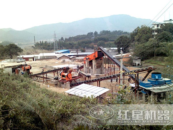 河卵石制砂机现场作业图 河卵石制砂机现场作业图