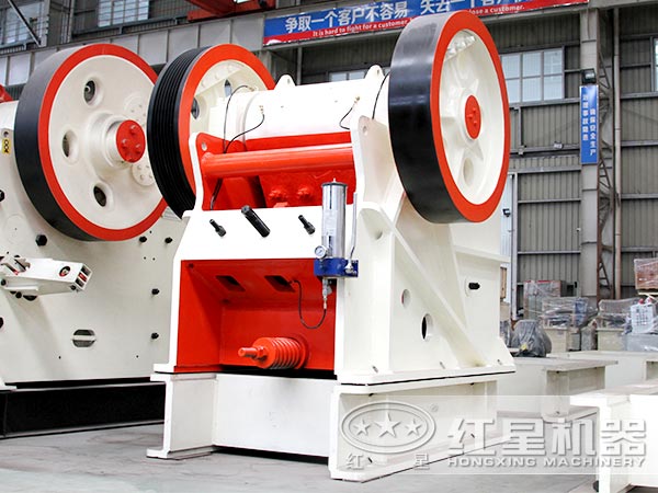 固定式煤矸石鄂式粉碎机 固定式煤矸石鄂式粉碎机