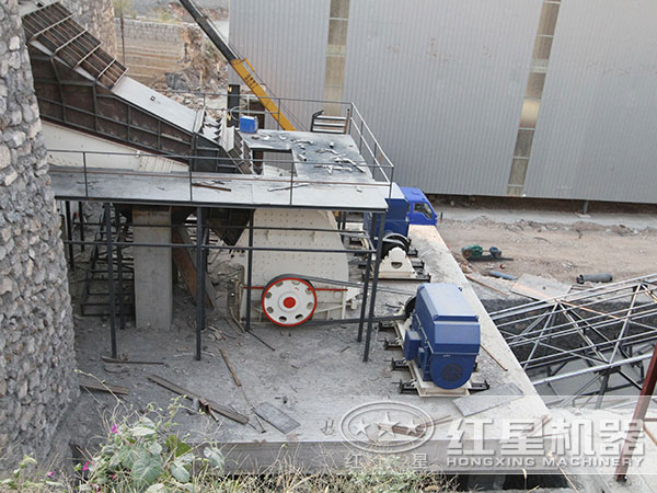 砂石厂作业现场作业图 砂石厂作业现场作业图