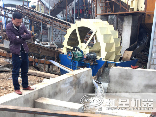 轮式洗砂机作业现场 轮式洗砂机作业现场