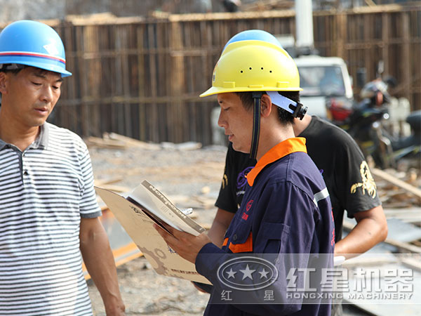 日产2000方河石破碎筛分一体机现场安装图 日产2000方河石破碎筛分一体机现场安装图