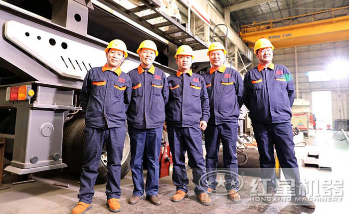 移动式破碎站人文图 移动式破碎站人文图