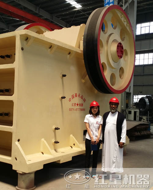 时产1500吨的颚破机 时产1500吨的颚破机