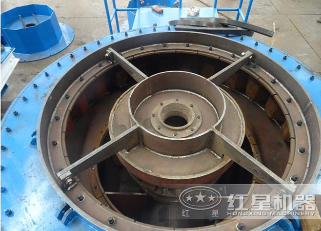 冲击制沙机进料口细节展示 冲击制沙机进料口细节展示