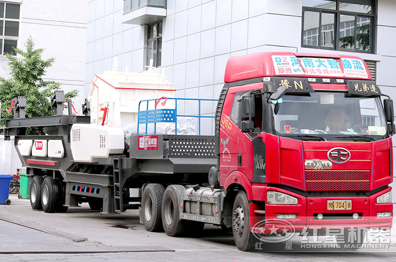 反击式移动破碎站发货 反击式移动破碎站发货