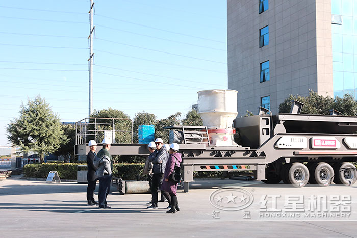 可移动石子机搭在单缸圆锥破 可移动石子机搭在单缸圆锥破