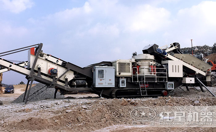 搭在圆锥履带移动破碎机现场 搭在圆锥履带移动破碎机现场