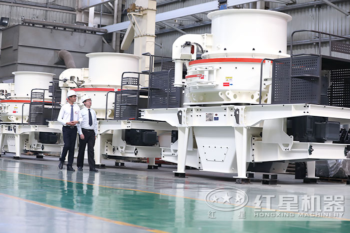 用户到厂参观红星石灰石制砂机 用户到厂参观红星石灰石制砂机