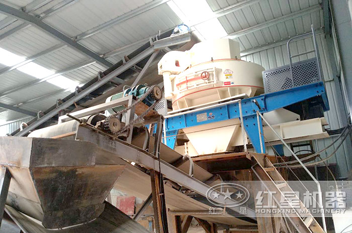 固定大型碎砂机室内作业 固定大型碎砂机室内作业