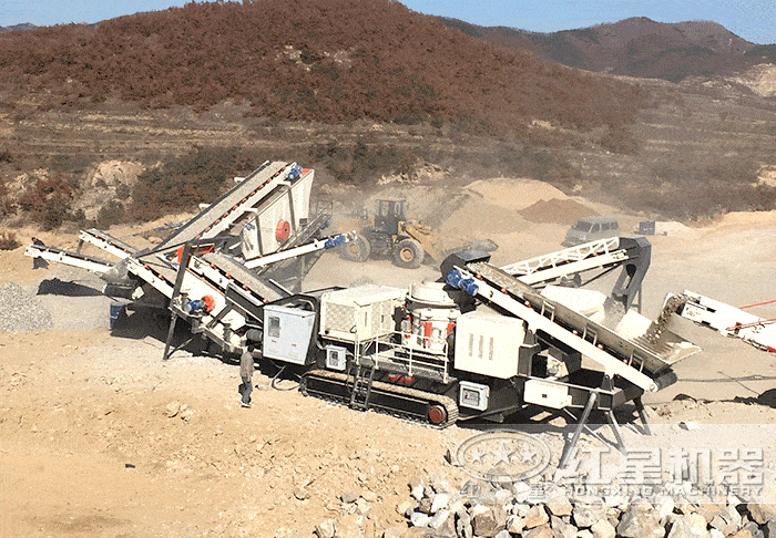 履带移动式破碎搭载圆锥破碎机 履带移动式破碎搭载圆锥破碎机