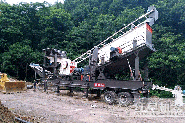 四合一“多功能”移动碎石机器 四合一“多功能”移动碎石机器