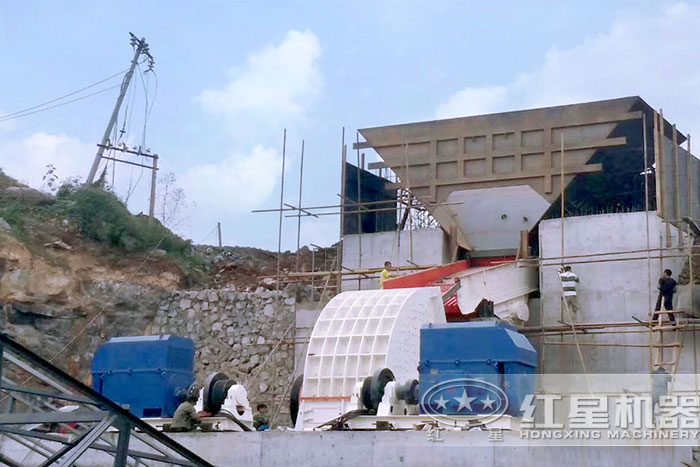 重锤式破碎机施工作业现场 重锤式破碎机施工作业现场