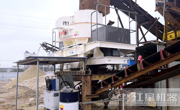 破石头加工成沙子现场 破石头加工成沙子现场