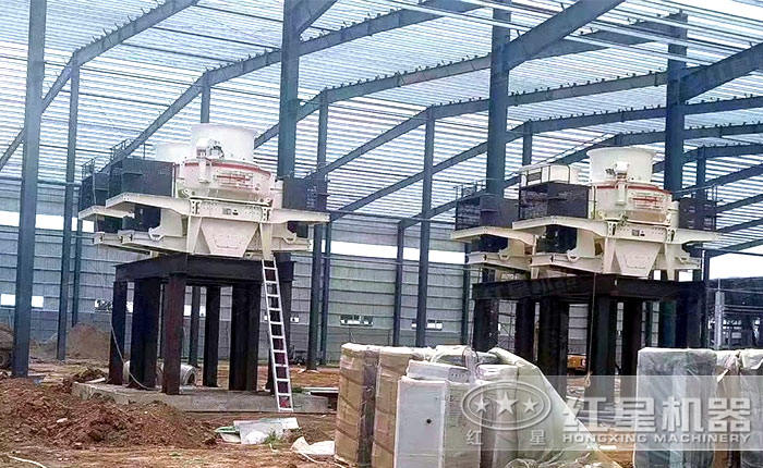 4台冲击式破碎机 4台冲击式破碎机