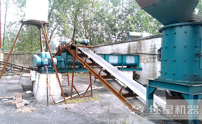 红星用户压球、复合破生产现场