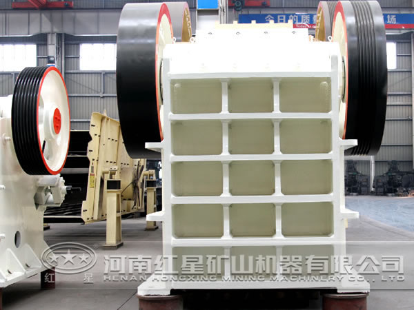 河南选购一台银矿破碎机多少钱呢？